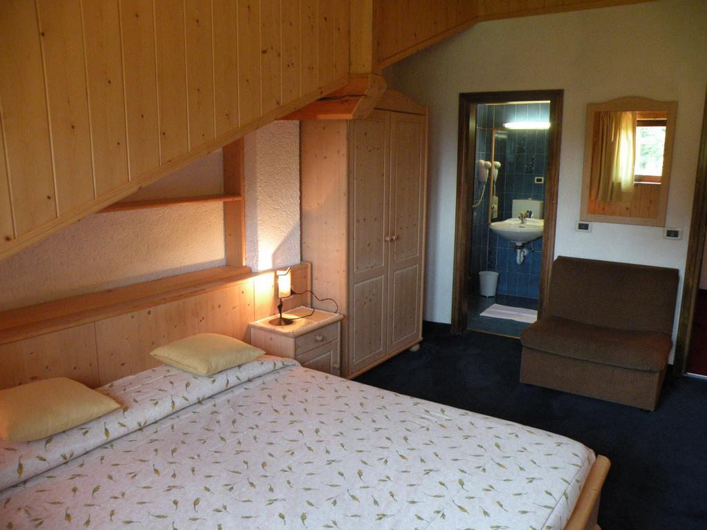 Hotel Vajolet Mazzin Camera foto