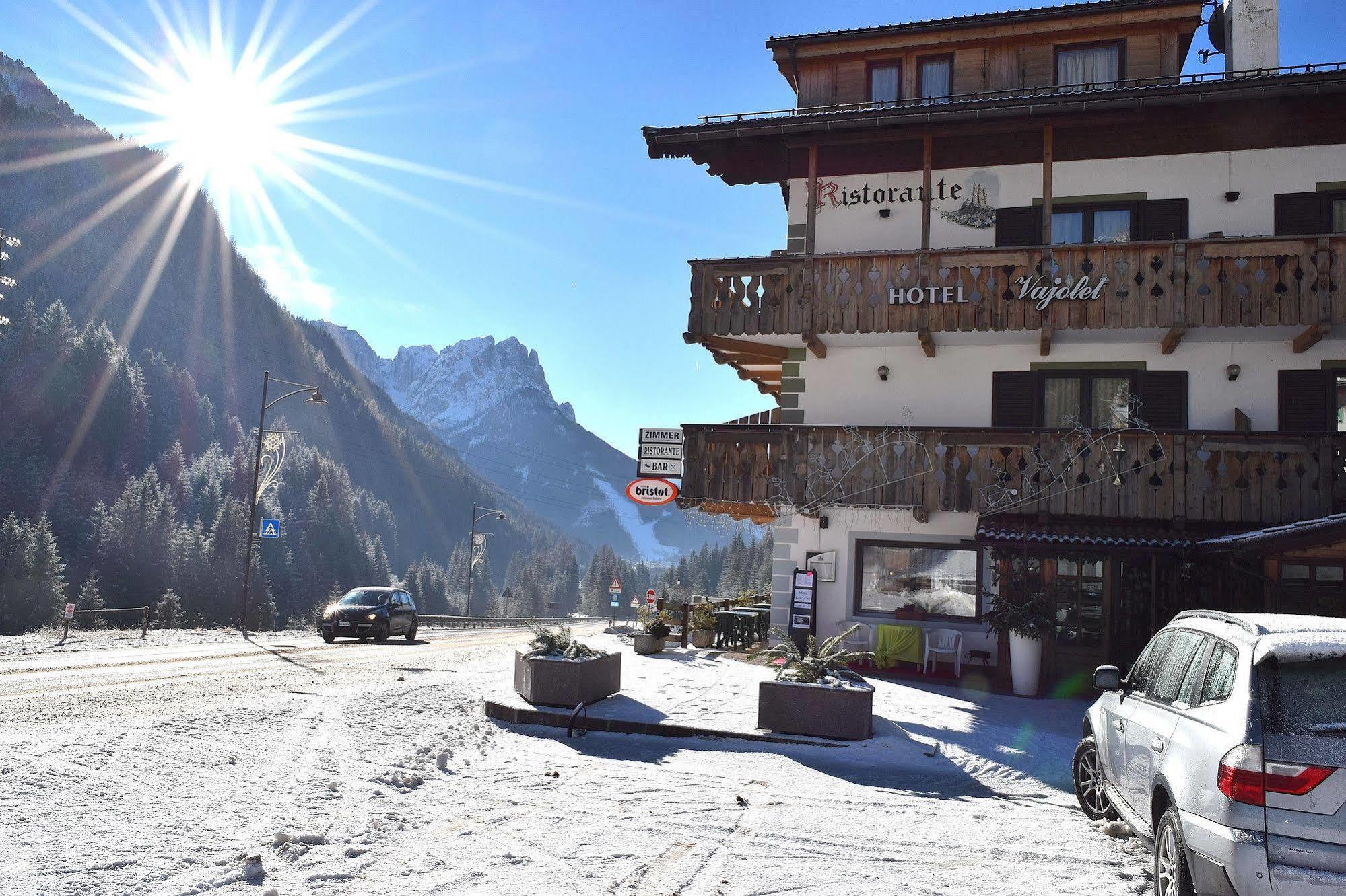 Hotel Vajolet Mazzin Esterno foto