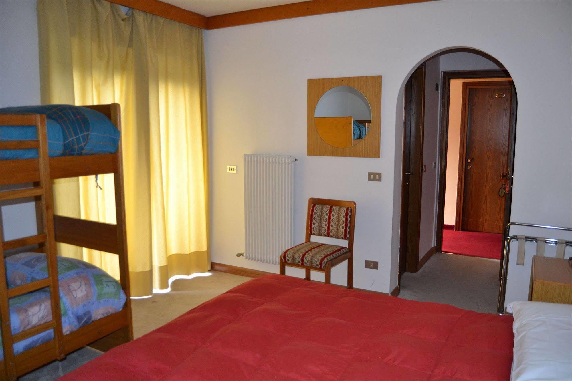 Hotel Vajolet Mazzin Esterno foto