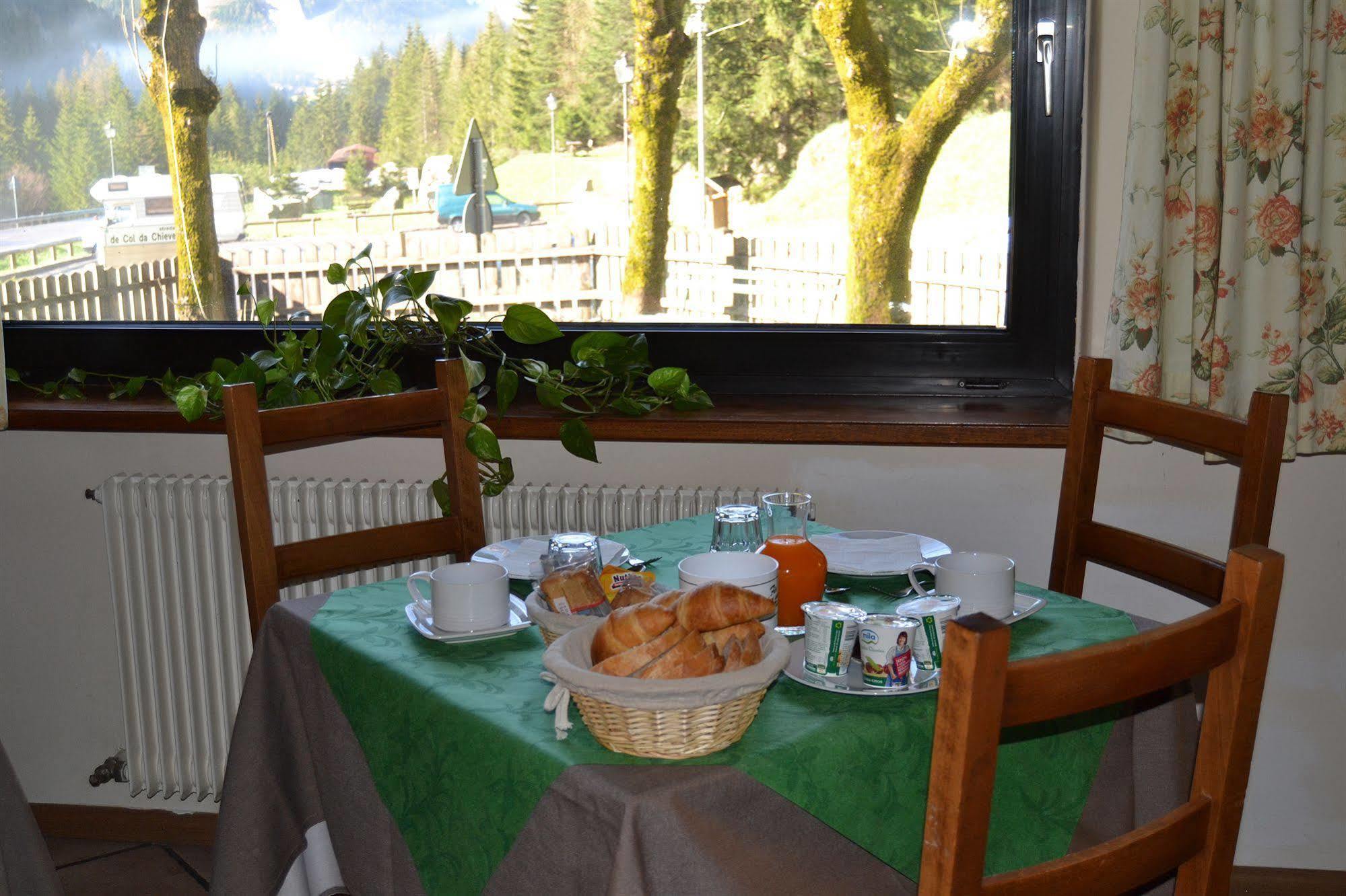 Hotel Vajolet Mazzin Esterno foto
